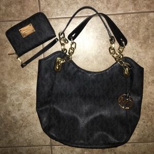 Michael Kors medium saffiano leather purse